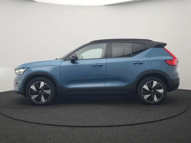 Volvo XC40 Single Motor Long Range Plus 82 kWh 252pk Dealer O.H | Trekhaak Af Fabriek | Camera | Ada...