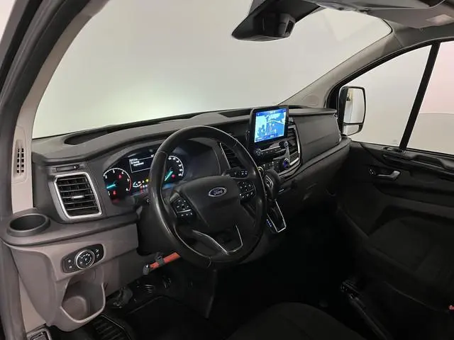 Ford Transit Custom 300 2.0 TDCI L2H1 Limited Dubbele cabine Navigatie Airco 2 Schuifdeuren Trekhaak...