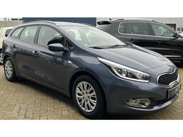 Kia cee'd Sportswagon 1.6 GDI ComfortLine 135PK | NL AUTO | Trekhaak | Volledige Onderhoudshistorie...