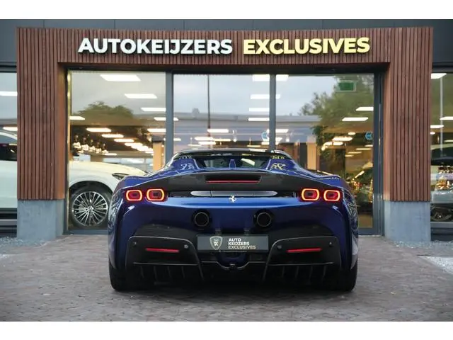 Ferrari SF90 Spider