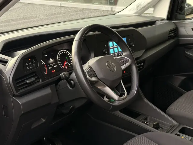 Volkswagen Caddy 1.5 TSI 5p | BTW | Stoelverwarming | Voorruitverwarming | DAB | Cruise | Parkeersensoren |