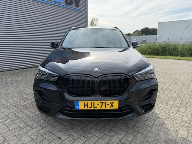 BMW X1 xDrive25e Sport Line Trekhaak Carplay Harman-Kardon Stuurwielverwarming Stoelverwarming 18 In...