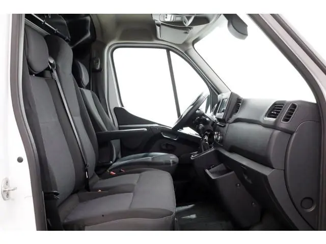 Renault Master T35 2.3 dCi 135pk L3H2 Comfort Airco/Navi/Camera 02-2021