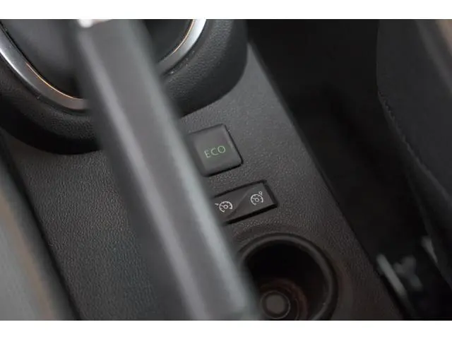 Renault Captur TCe 90 Intens | Trekhaak | Navigatie | Parkeersensoren | Climate Control