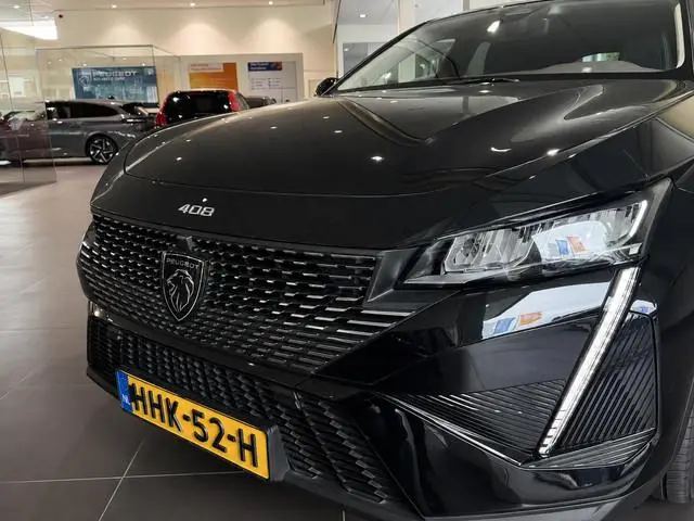 Peugeot 408