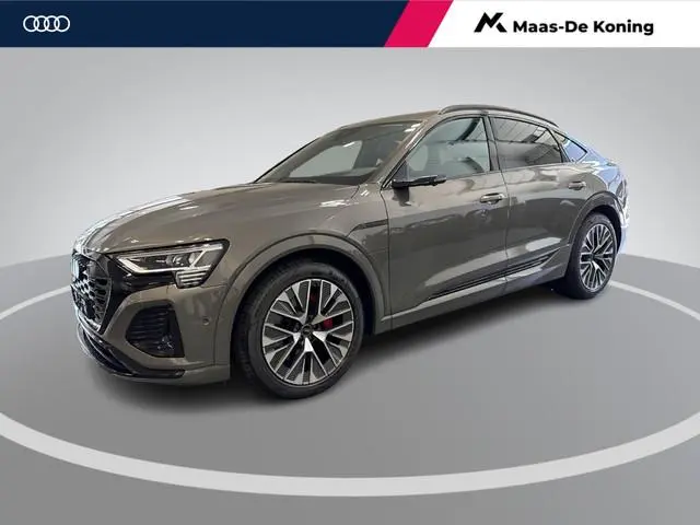 Audi Q8 Sportback e-tron 55 quattro S Edition 408pk / 115 kWh · SOH 93,2% · Panoramadak · Luchtverin...