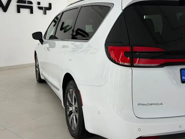 Chrysler Pacifica