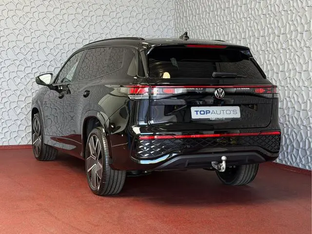 Volkswagen Tayron 1.5 eHybrid 272PK R-LINE TREKHAAK BLACK-STYLE 20''LMV PANO SCHUIFDAK ERGO.STOEL MA...