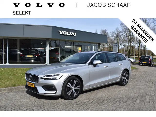 Volvo V60 B3 177PK Automaat Momentum Advantage | ACC | PDC | 17"LMV | Apple Carplay / Android |