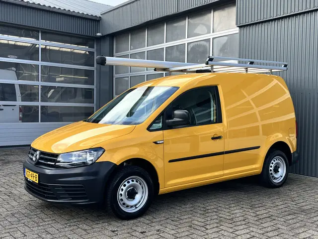 Volkswagen Caddy 2.0 TDI L1H1 Imperiaal Airco Cruise controle Trekhaak 1400kg trekgewicht Parkeersen...