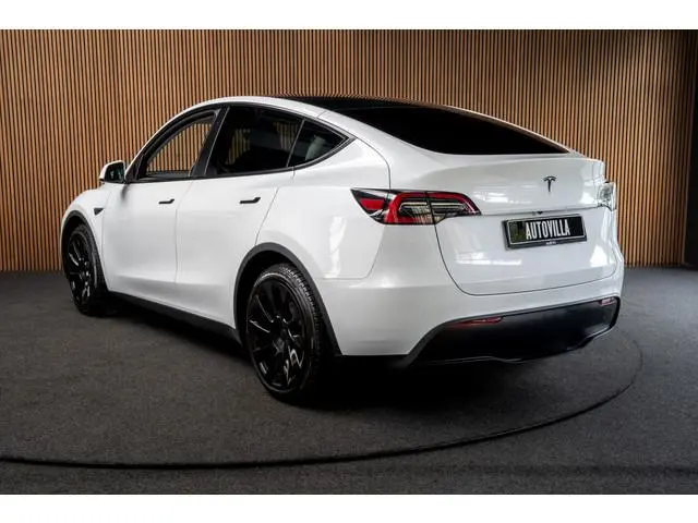 Tesla Model Y SOH: 95,8% Navi 360° Leer ACC Autopilot PDC Elektr. achterklep Stoelverwarmimg voor en...