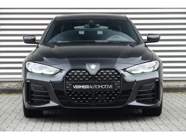 BMW 4-serie Gran Coupé 420i Business Edition Plus M Sport | Camera | Leder | Stoelverwarming | Sfeer...