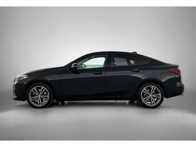 BMW 2-serie Gran Coupé 218i Executive Edition | Sportstoelen | Navi | Apple Carplay/Android Auto | P...