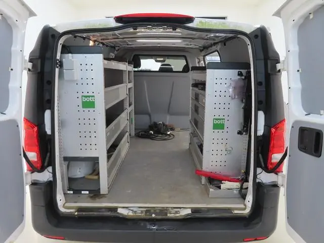 Mercedes-Benz eVito Lang 66 kWh Bott Vario Inrichting