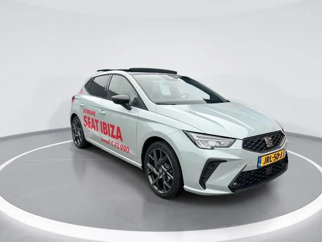 SEAT Ibiza FR Business Connect 1.0 TSI 85kW / 115pk Hatchback | Panorama dak | 18'' inch Velgen | Se...