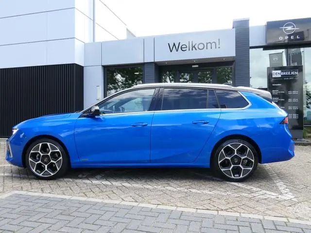 Opel Astra ST 1.2 Turbo 130pk  Ultimate | Automaat | Panoramadak | Winterpack