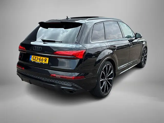 Audi Q7 55 TFSIe 394pk Tiptronic Quattro Pro Line S · Panoramadak · Luchtvering · Wegklapbare Trekha...