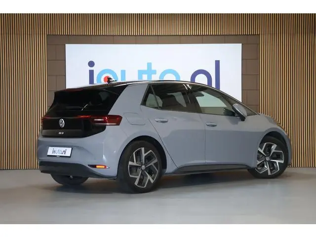 Volkswagen ID.3 Pro 58 kWh Facelift/Pano/IQ.Light/ACC/Camera/Navi/Keyless/Warmtepomp/19"