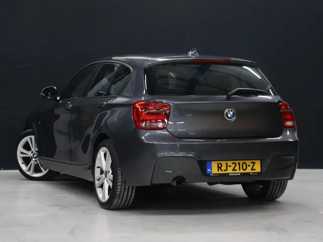 BMW 1-serie 116i M Sport [SCHUIFDAK, SPORTSTOELEN, PARKEERSENSOR, STOELVERWARMING, TREKHAAK, BLUETOO...