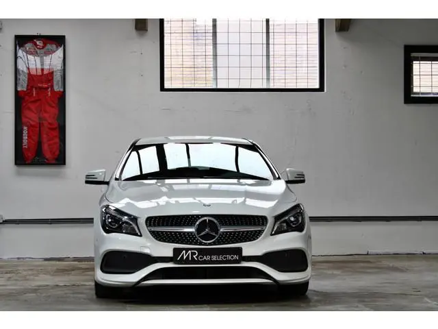 Mercedes-Benz CLA-klasse Shooting Brake 200 Ambition | AMG Line | Parkeersensoren | Garmin navigatie...