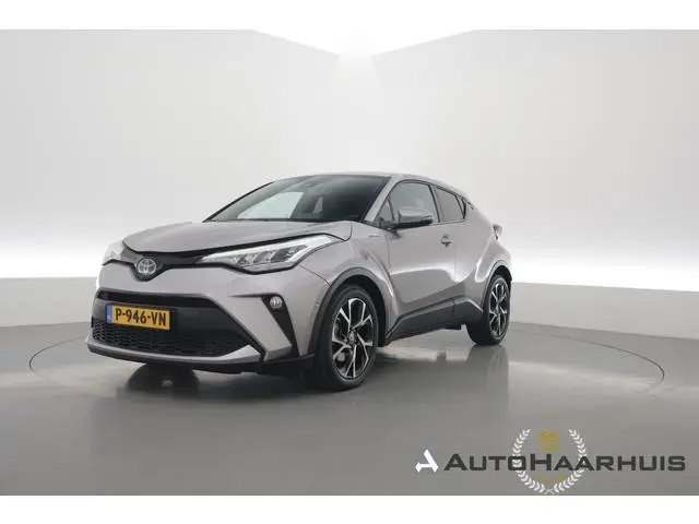 Toyota C-HR 1.8 Hybrid Executive | Rijklaar! | Cruise Contr. | Trekhaak | Camera | Keyless | Stoel-...