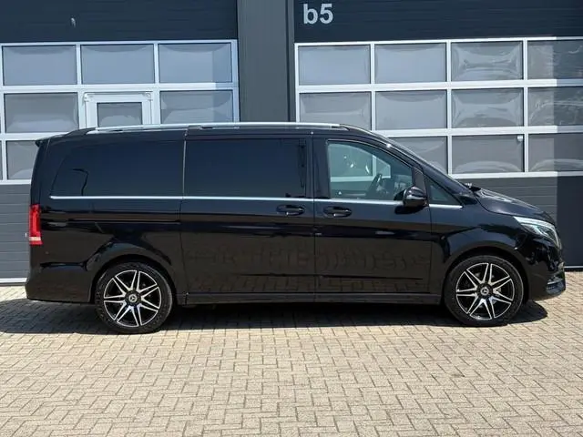 Mercedes-benz V-klasse V300d 239PK AMG 4-MATIC Dubbel Cabine / Koelbox Console / Thermo bekerhouders...
