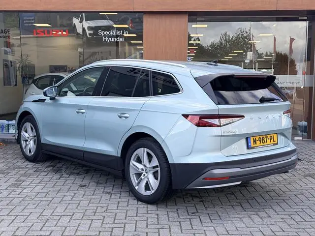 ŠKODA Enyaq iV 80 | Camera | Carplay | DAB | NAV | Cruise control | Open dak | Stoel verwarming