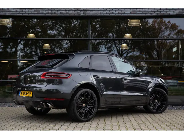 Porsche Macan 3.0 S , Panoramadak, Carplay, Luchtvering