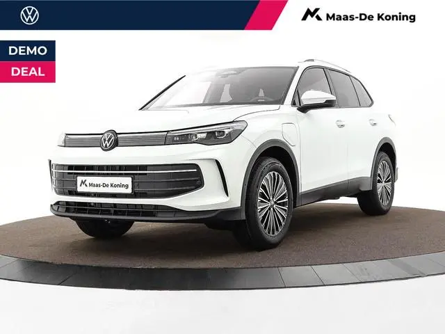 Volkswagen Tiguan Life Edition 1.5 eHybrid 204 PK 6 versn. DSG · Comfort Pakket · Style pakket · Tre...