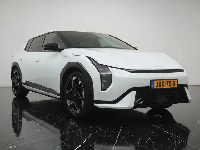Kia EV4