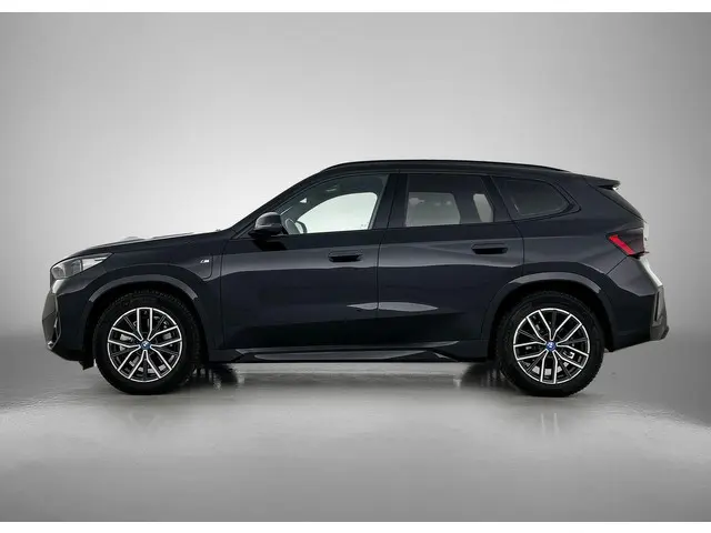 BMW X1 xDrive25e 245PK! PLUG-In M Sport BLACK-LINE
