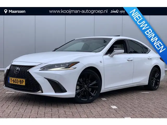 Lexus ES 300h F Sport Line / Schuif- Kanteldak / Elektrische Stoelen / HUD / Stoel- en Stuurverwarmi...