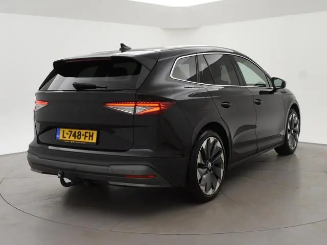 Skoda Enyaq iV 80 SOH 93% + LEDER | PANORAMA | TREKHAAK | 21 INCH | ADAPTIVE CRUISE | CAMERA | STOEL...