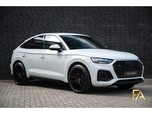 Audi Q5 Sportback 55 TFSI e S edition Competition Ruitleder|21Inch|Sfeer|B&O