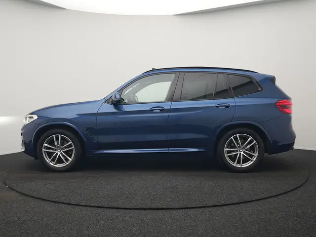 BMW X3 xDrive20i M Sport Shadow 184pk Dealer O.H | Trekhaak af Fabriek | Panodak | Adaptive Cruise |...