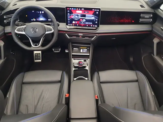 Volkswagen Tiguan 1.5 eHybrid 272pk DSG/AUT R-Line Wegklapbare trekhaak, Panoramadak, Harman/Kardon,...