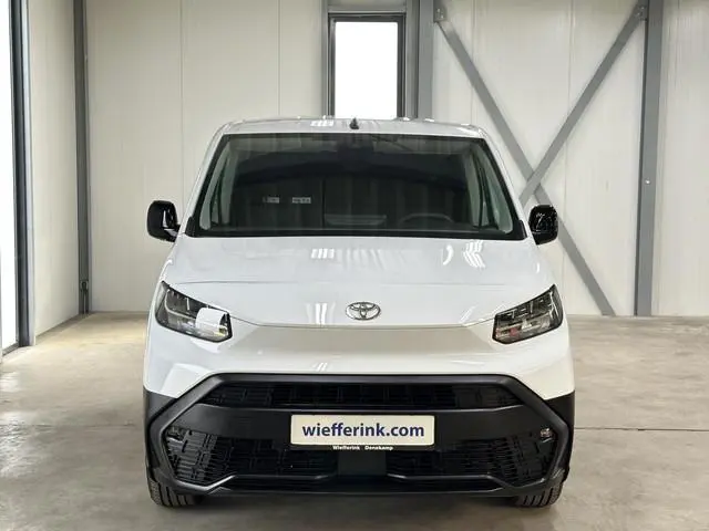 Toyota pro-ace