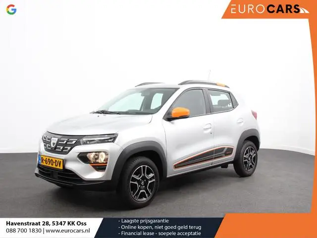 Dacia Spring Comfort Plus (Orange Pack) 27 kWh Airco Cruise Control Navigatie Camera Licht metalen v...