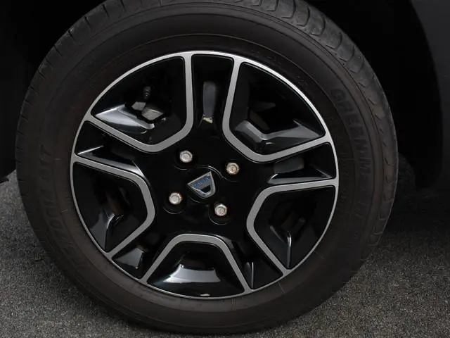 Dacia Spring Comfort Plus (Orange Pack) 27 kWh Airco Cruise Control Navigatie Camera Licht metalen v...