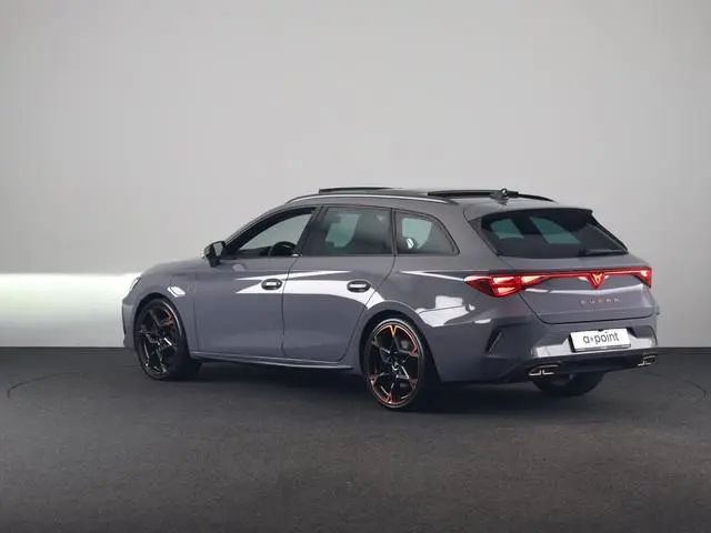 Cupra Leon 1.5 TSI e-Hybrid VZ Performance 272 pk Automaat (DSG) | Navigatie | Panoramadak | Parkeer...