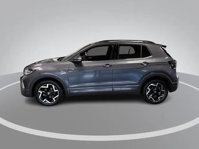 Volkswagen T-Cross 1.5 TSI 150pk DSG R-Line · Trekhaak · Navigatie · Apple/Android Car Play · Camera...