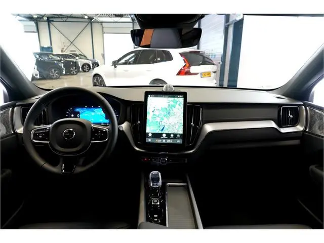 Volvo XC60 2.0 T8 AWD 299kW/407pk Aut8 MJ2027, NIEUW €82.945! Plug-in Ultra Black Exec. LUCHTVERING...