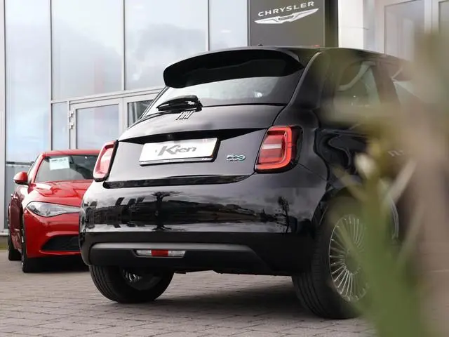 Fiat 500E Business Launch Edition 42 kWh | Full LED | Navi |