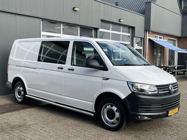 Volkswagen Transporter 2.0 TDI L2H1 DC 4Motion 150pk 4x4 Dubbele schuifdeur Airco Cruise controle Tr...