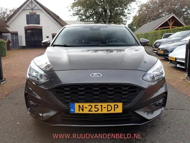 Ford Focus 1.0 EcoBoost Hybrid ST Line X CARPLAY/CAMERA/DAB/KEYLESS/LED ST-LINE