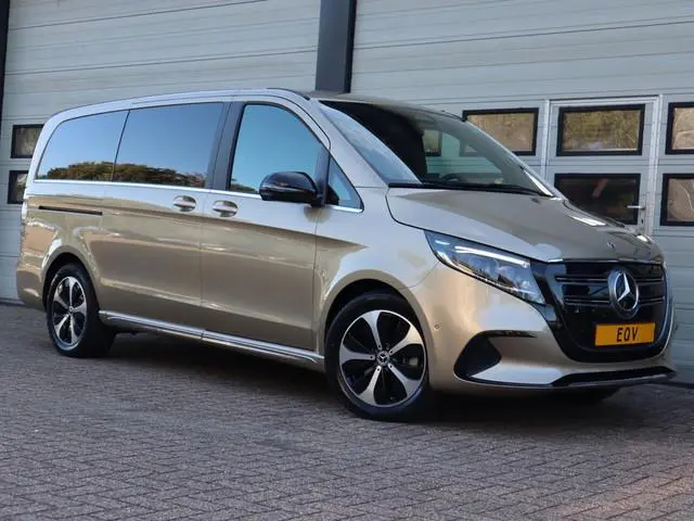 Mercedes-Benz EQV 300 90 kWh L2 AMG Avantgarde Airmatic - Pano dak