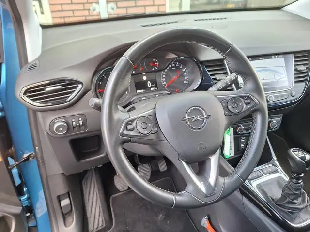 Opel Crossland X