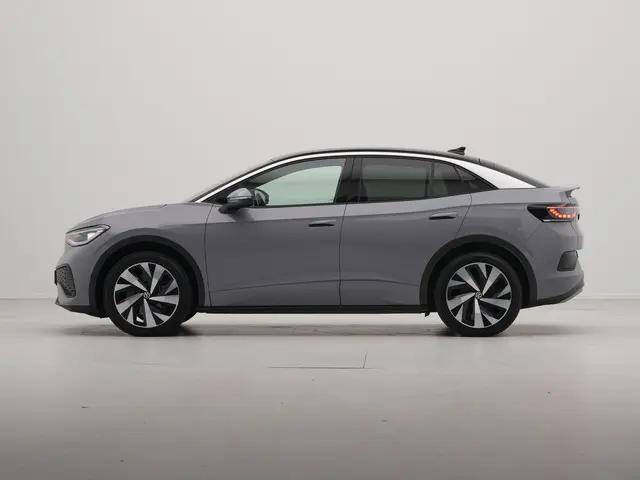 Volkswagen ID.5 Pro Business 77 kWh 286pk Navigatie Stoel/Stuurverwarming Camera Acc Carplay