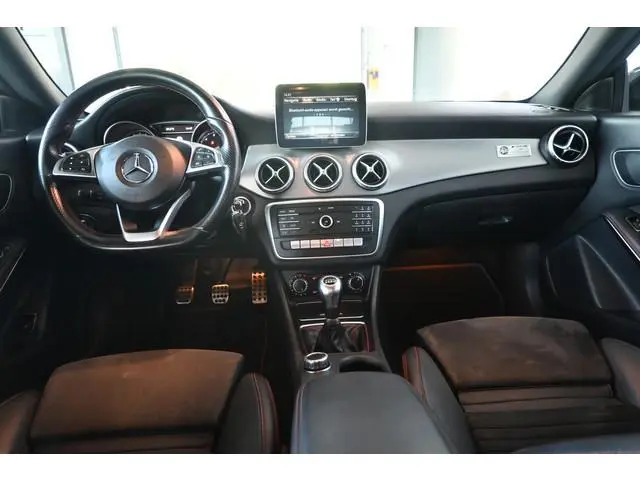 Mercedes-Benz CLA-klasse 180 AMG Night Edition Plus Clima Cruise Xenon LED Navigatie Inruil mogelijk