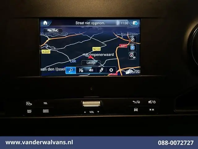 Mercedes-Benz Sprinter 317 CDI 170pk L2H2 Euro6 Airco | Camera | Navigatie | Apple Carplay | LED And...